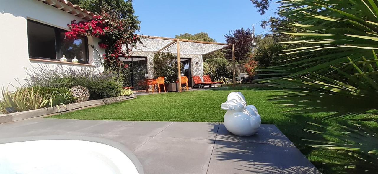 Le Clos Des Barelles Six-Fours-les-Plages Esterno foto