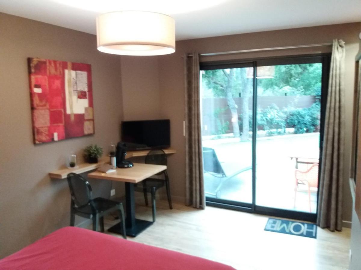 Le Clos Des Barelles Six-Fours-les-Plages Esterno foto