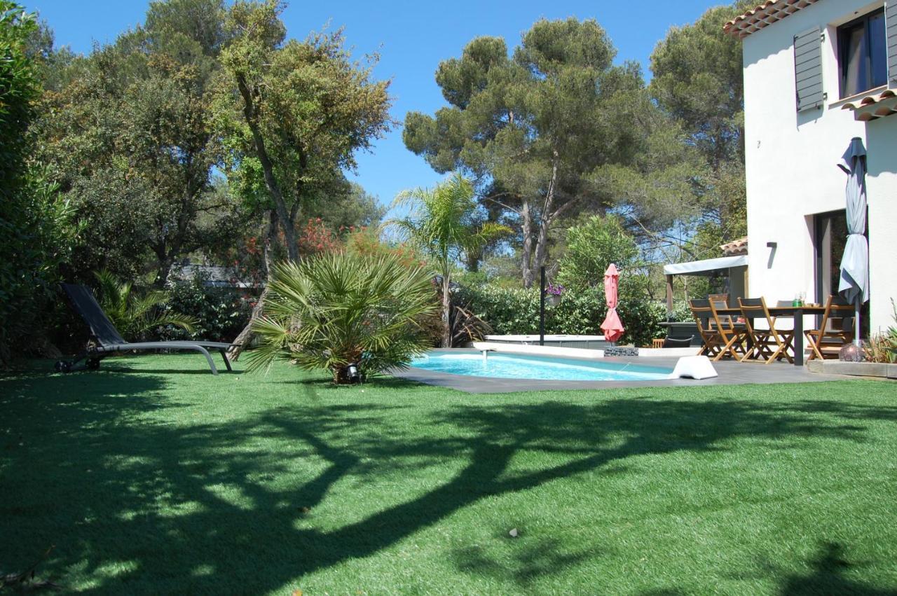 Le Clos Des Barelles Six-Fours-les-Plages Esterno foto